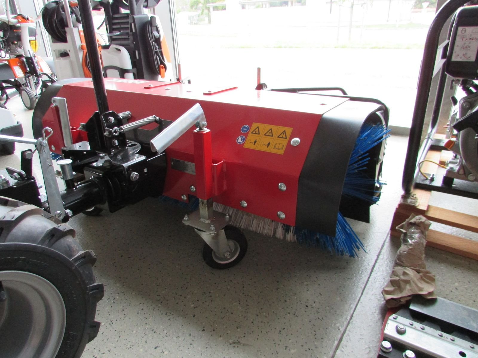 Motormäher типа Köppl Kehrmaschine KL 110, Gebrauchtmaschine в Saxen (Фотография 8)