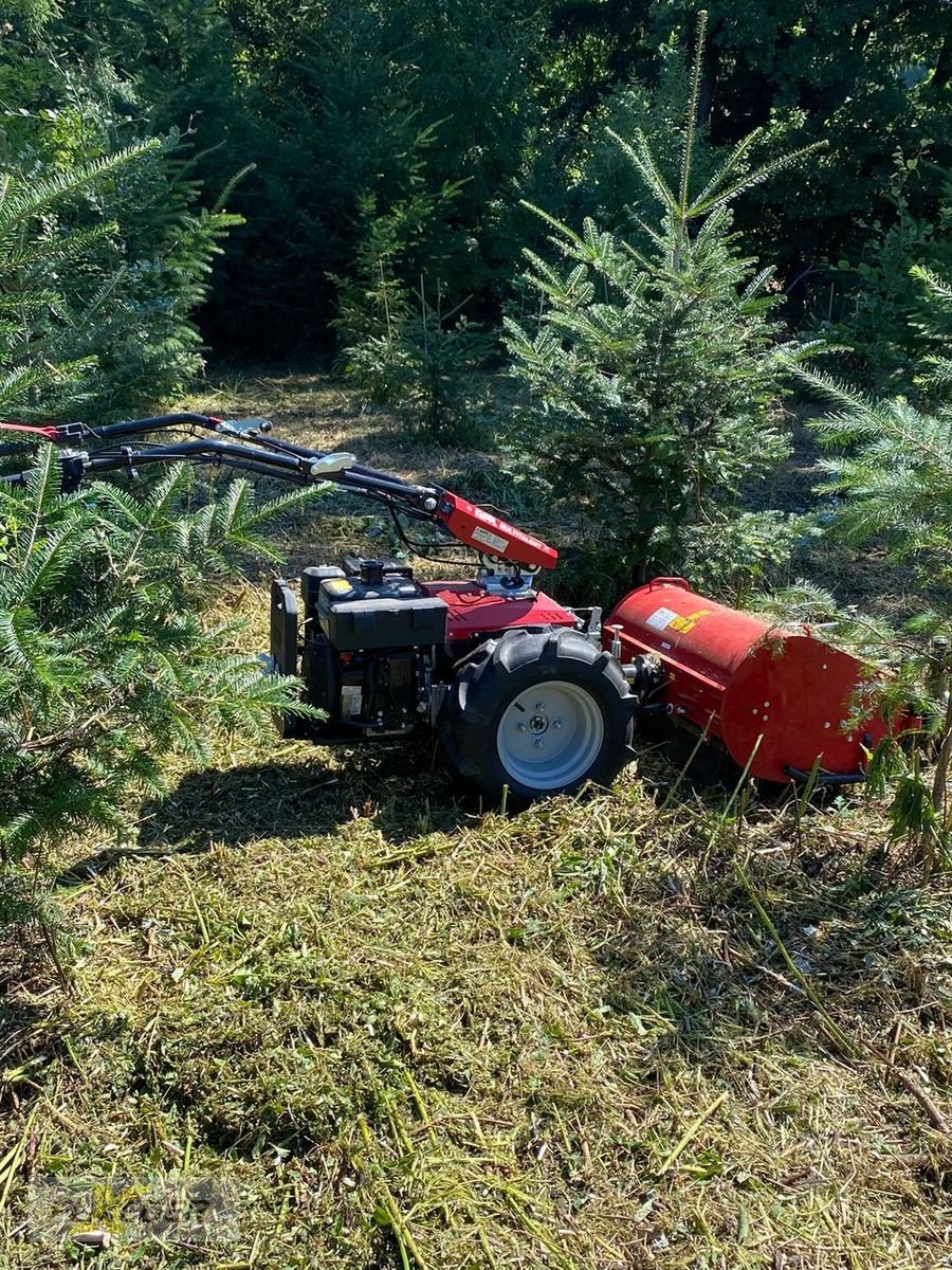 Motormäher of the type Köppl Multi Talent MT 10 mit Schleglmulcher MTR-F80CL, Neumaschine in Pattigham (Picture 11)