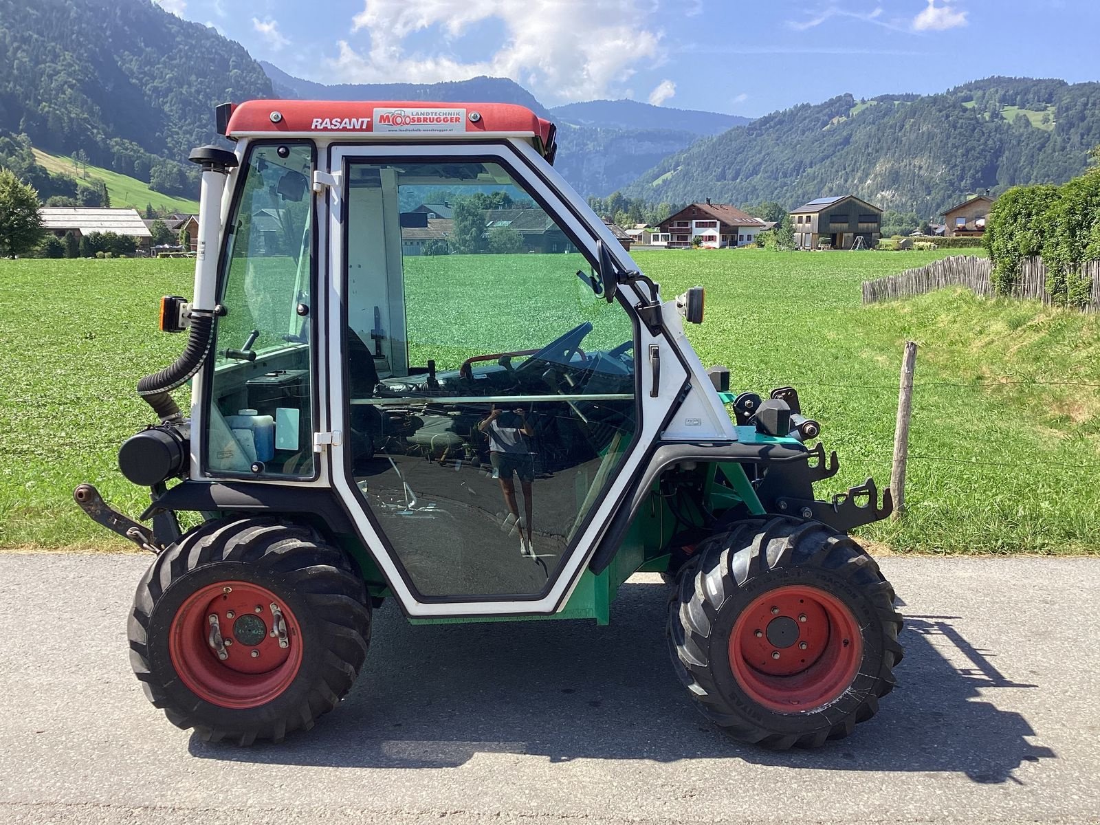 Motormäher del tipo Rasant Rasant Kombi Trak 1904, Gebrauchtmaschine In Bezau (Immagine 1)