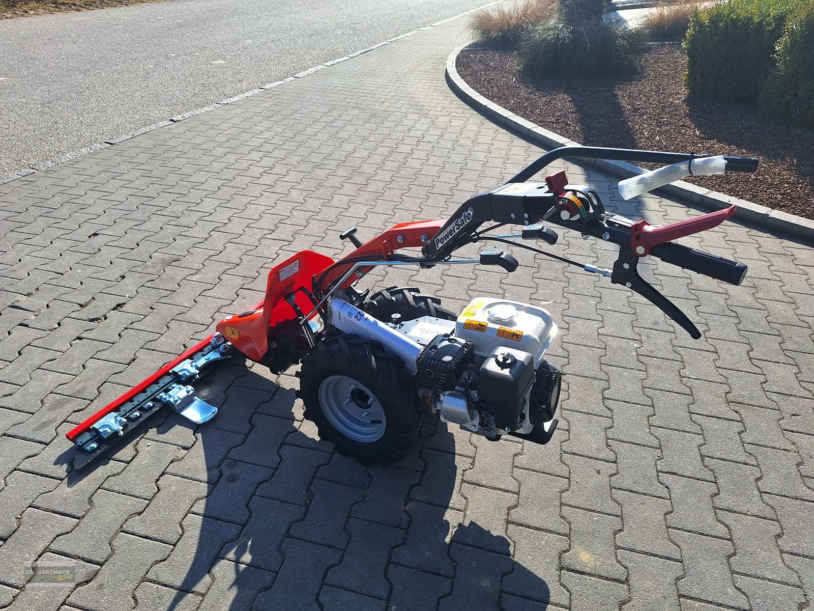 Motormäher of the type Reform CM 816 4.00-8 1,15m Motormäher, Neumaschine in Aurolzmünster (Picture 5)