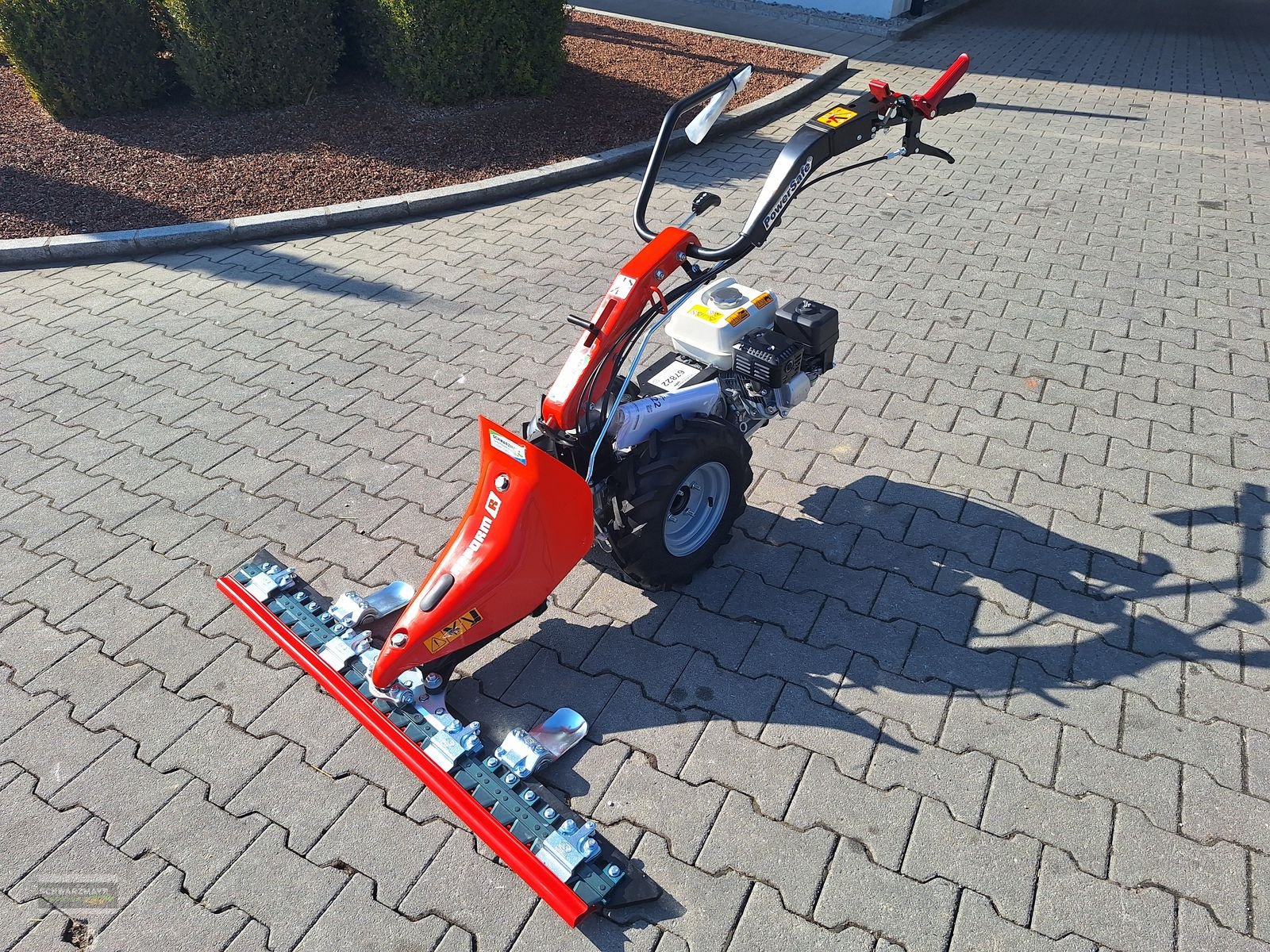 Motormäher of the type Reform CM 816 4.00-8 1,15m Motormäher, Neumaschine in Aurolzmünster (Picture 2)