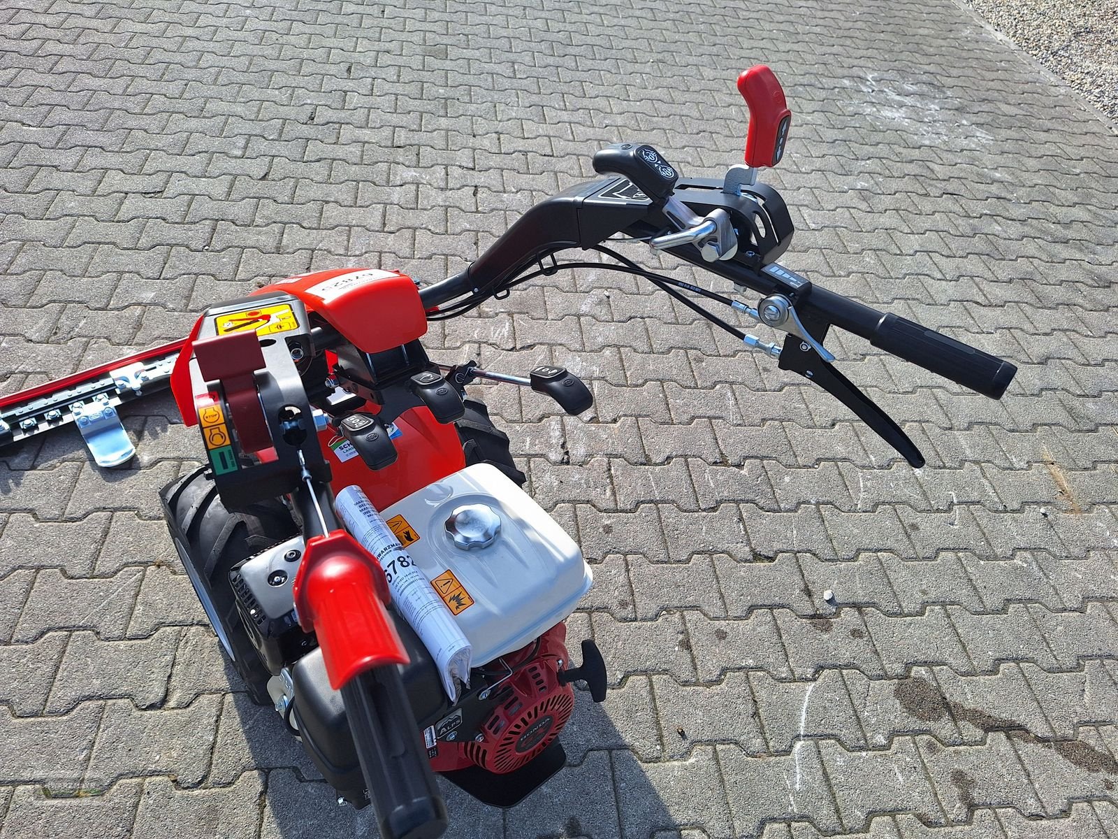 Motormäher des Typs Reform CM 818D 16x6.50-8, Neumaschine in Aurolzmünster (Bild 7)