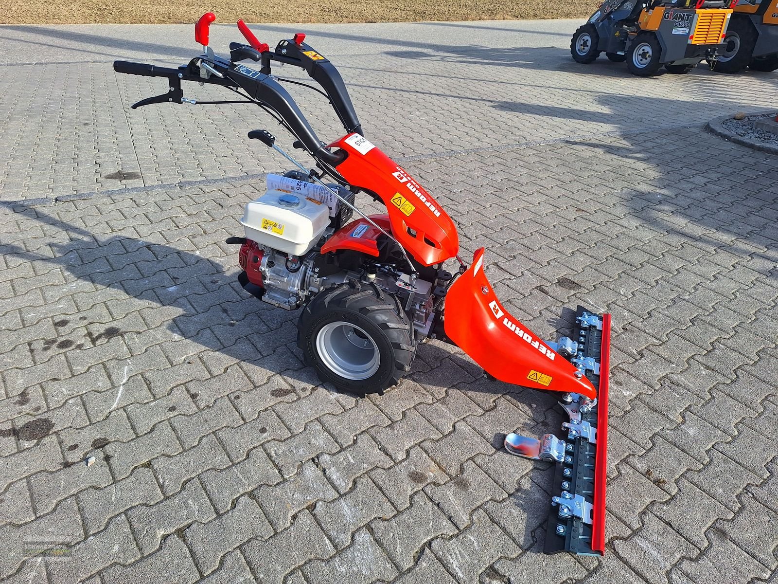 Motormäher des Typs Reform CM 818D 16x6.50-8, Neumaschine in Aurolzmünster (Bild 3)