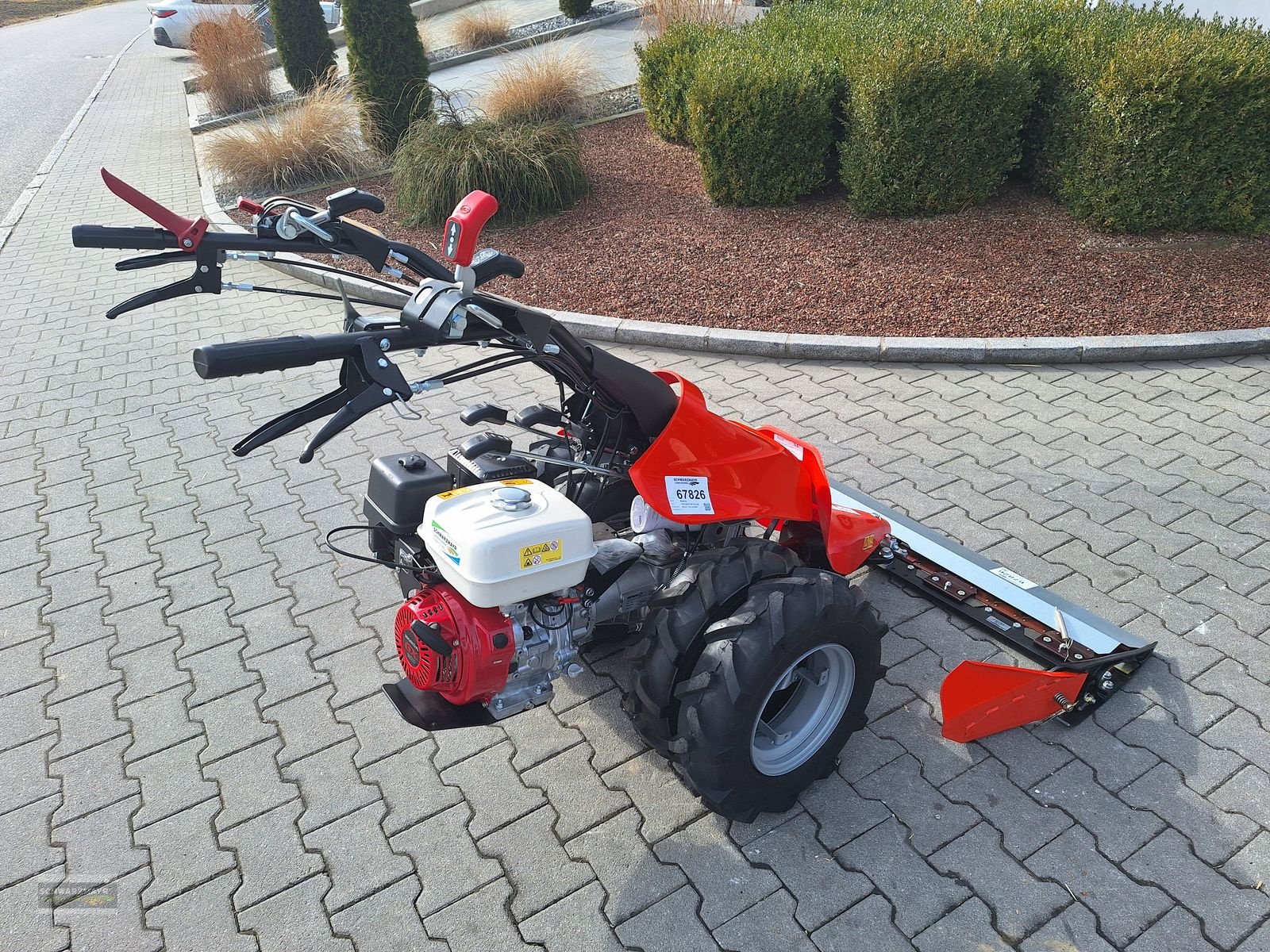 Motormäher of the type Reform CM 826D 5.00-10, Neumaschine in Aurolzmünster (Picture 5)