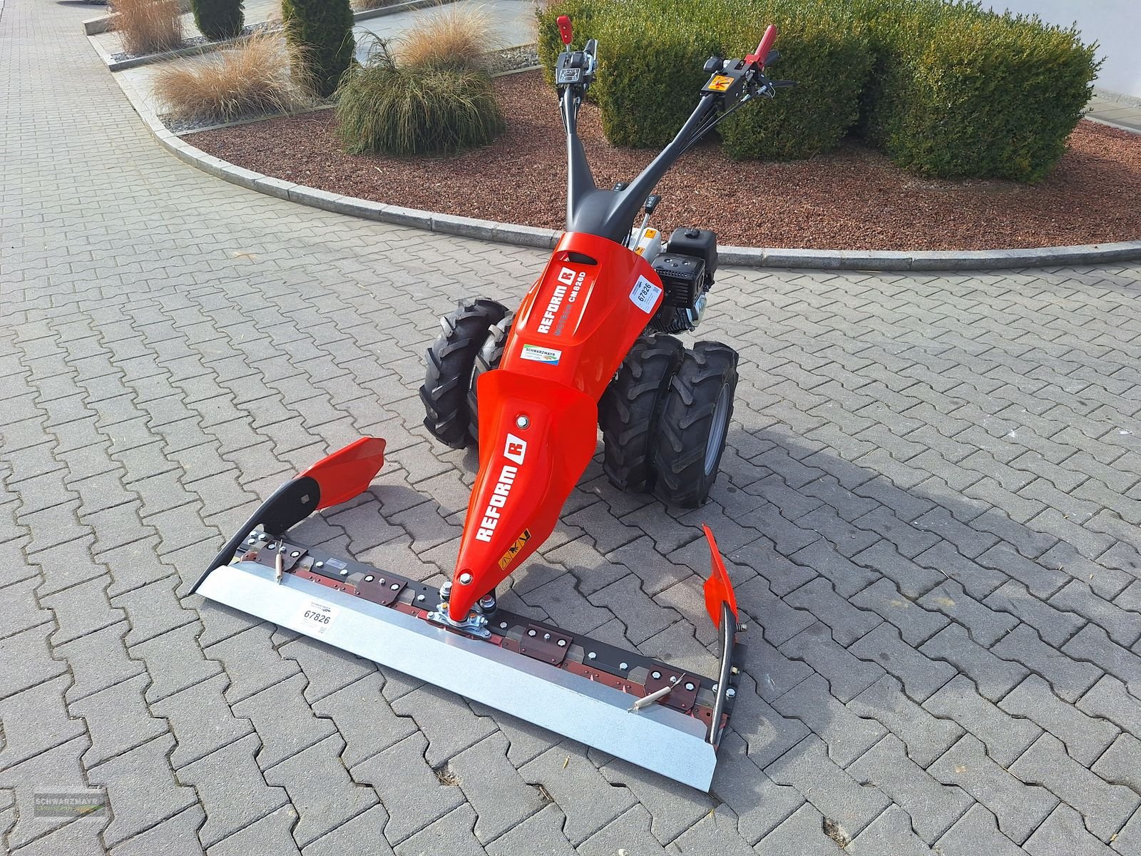 Motormäher of the type Reform CM 826D 5.00-10, Neumaschine in Aurolzmünster (Picture 4)