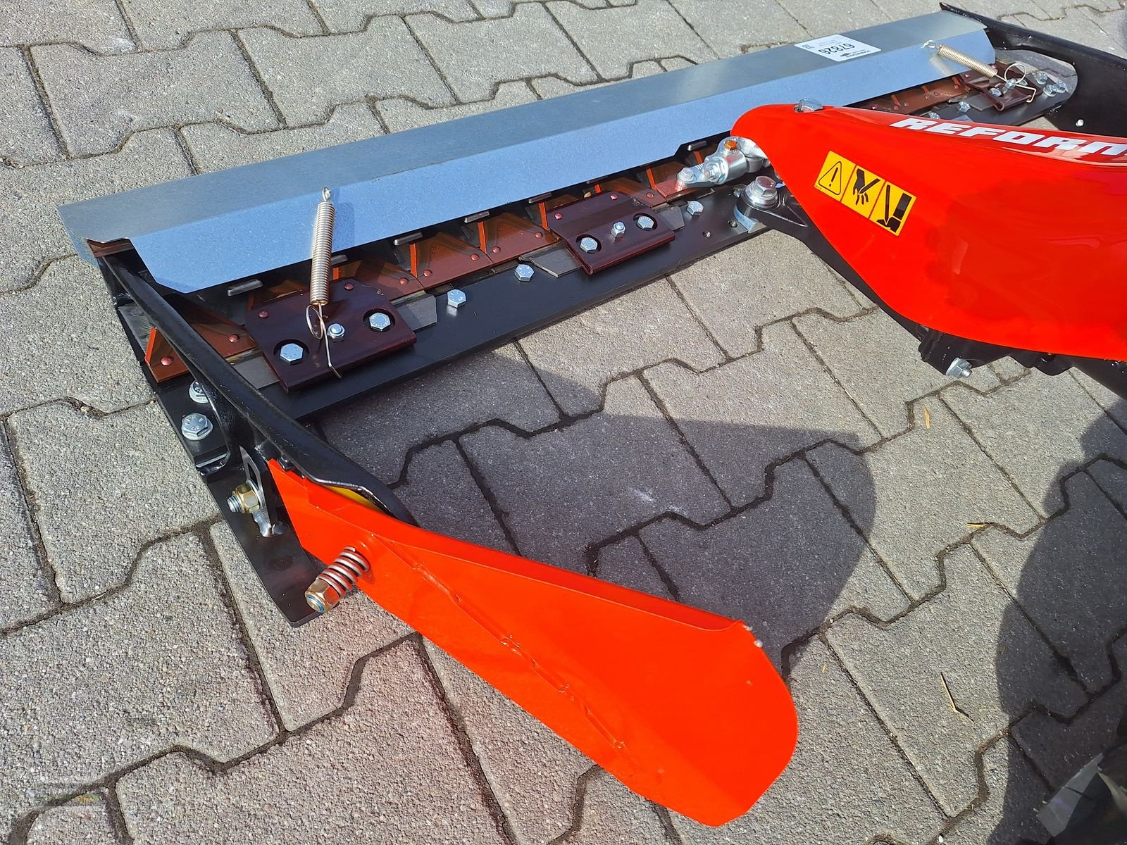 Motormäher of the type Reform CM 826D 5.00-10, Neumaschine in Aurolzmünster (Picture 15)