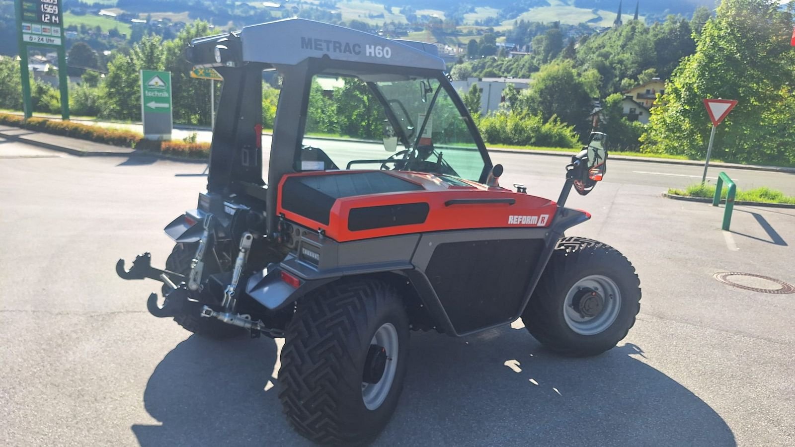 Motormäher от тип Reform Metrac H60 kurzer Radstand, Neumaschine в Bruck (Снимка 1)