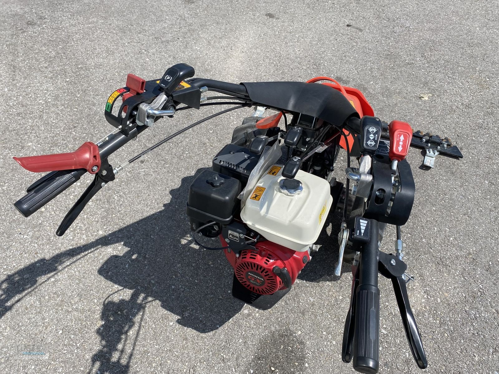 Motormäher of the type Reform Motech CM826D, Neumaschine in Niederkappel (Picture 3)