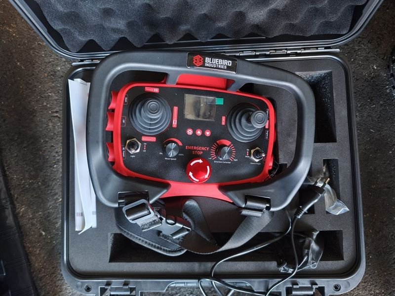 Motormäher of the type Sonstige Bluebird FM 24-70 Sichelmulcher, Neumaschine in St. Marienkirchen (Picture 13)