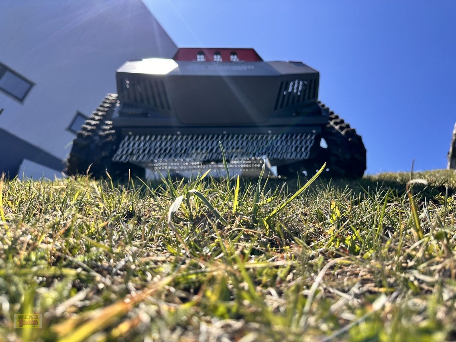Motormäher des Typs Sonstige Bluebird FM24-70 Raupenmulcher mit Funk, Neumaschine in Kötschach (Bild 3)