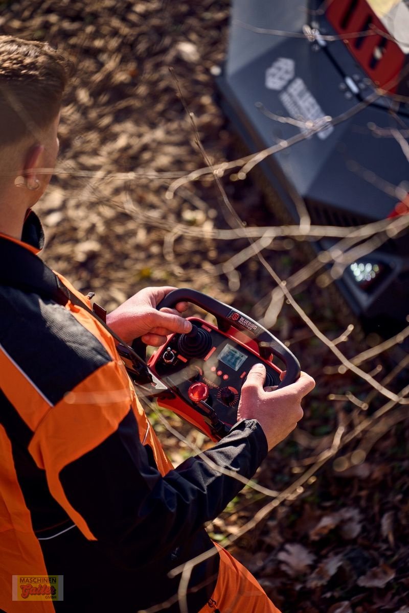 Motormäher des Typs Sonstige Bluebird FM24-70 Raupenmulcher mit Funk, Neumaschine in Kötschach (Bild 17)