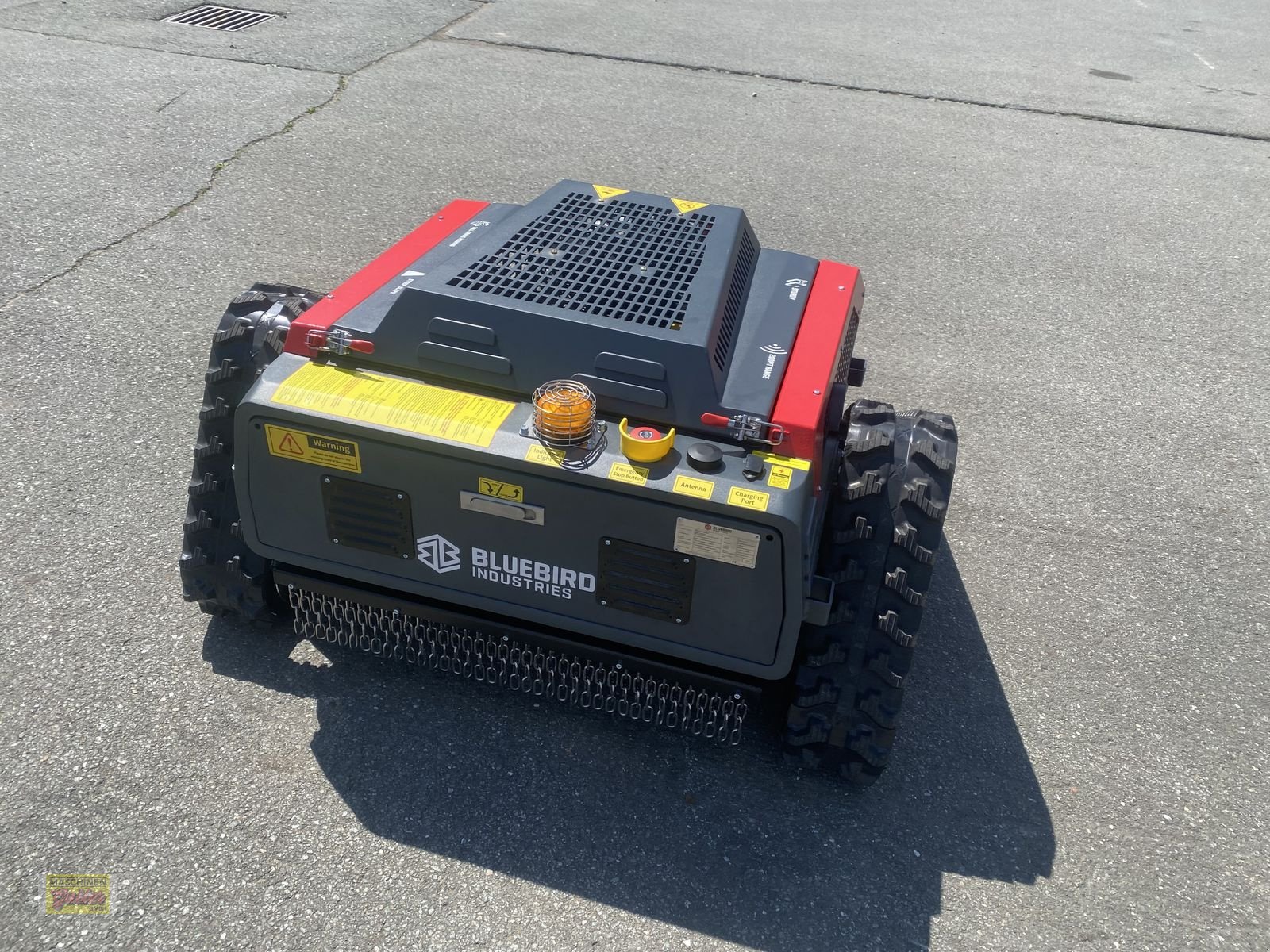 Motormäher des Typs Sonstige Bluebird FM24-70 Raupenmulcher mit Funk, Neumaschine in Kötschach (Bild 19)