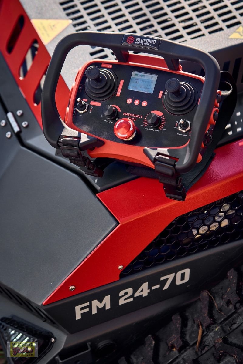 Motormäher des Typs Sonstige Bluebird FM24-70 Raupenmulcher mit Funk, Neumaschine in Kötschach (Bild 16)