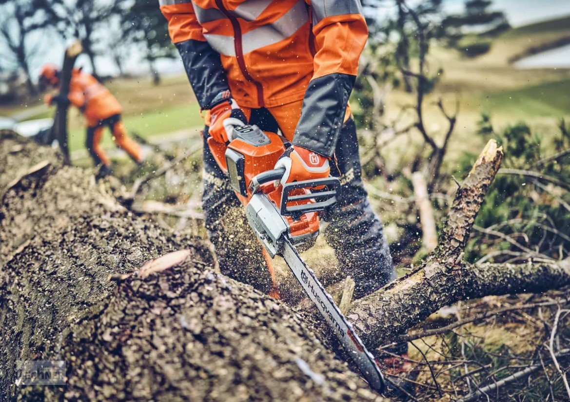 Motorsäge des Typs Husqvarna Akku-Motorsäge 542i XP G - ohne Akku und Ladegerät, Neumaschine in Bad Abbach-Dünzling (Bild 5)