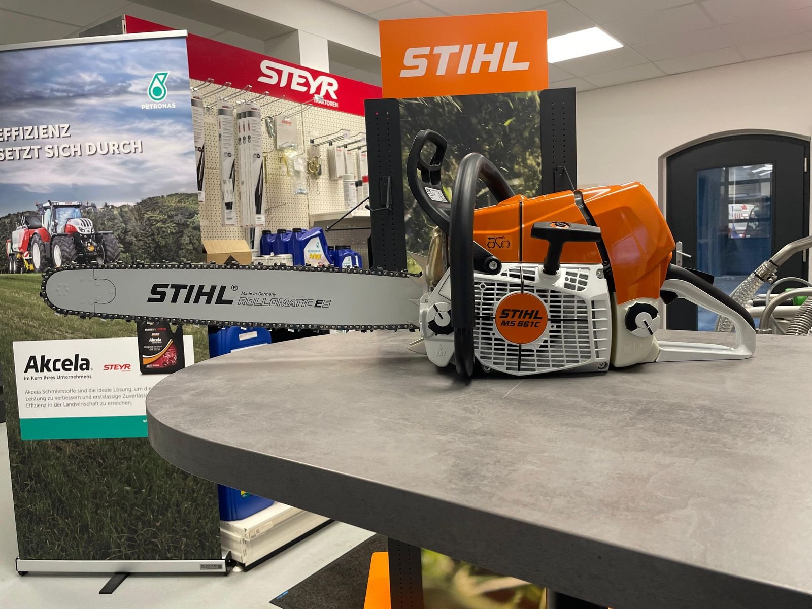 Motorsäge tipa Stihl MS 661 C-M 63 cm, Neumaschine u Berndorf (Slika 1)