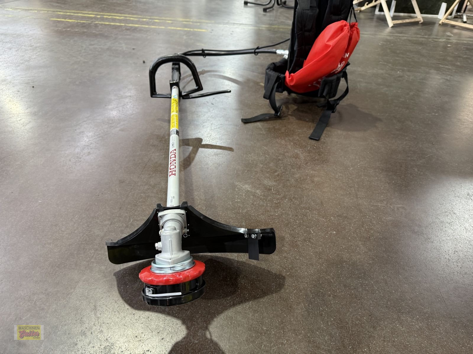 Motorsense des Typs Honda UMR 450 Freischneider mit 50cm³ Honda 4 Takt, Neumaschine in Kötschach (Bild 4)