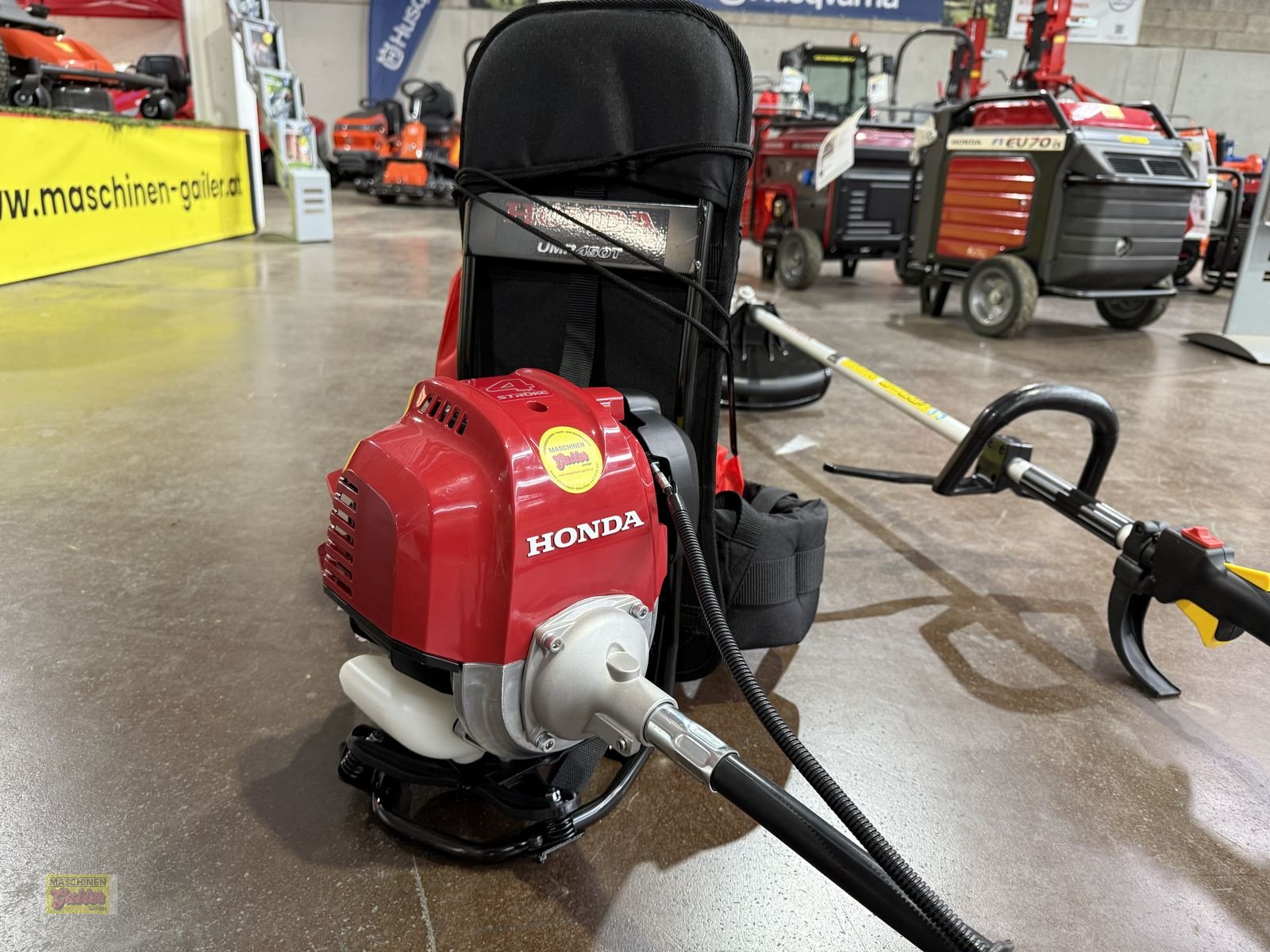 Motorsense des Typs Honda UMR 450 Freischneider mit 50cm³ Honda 4 Takt, Neumaschine in Kötschach (Bild 9)