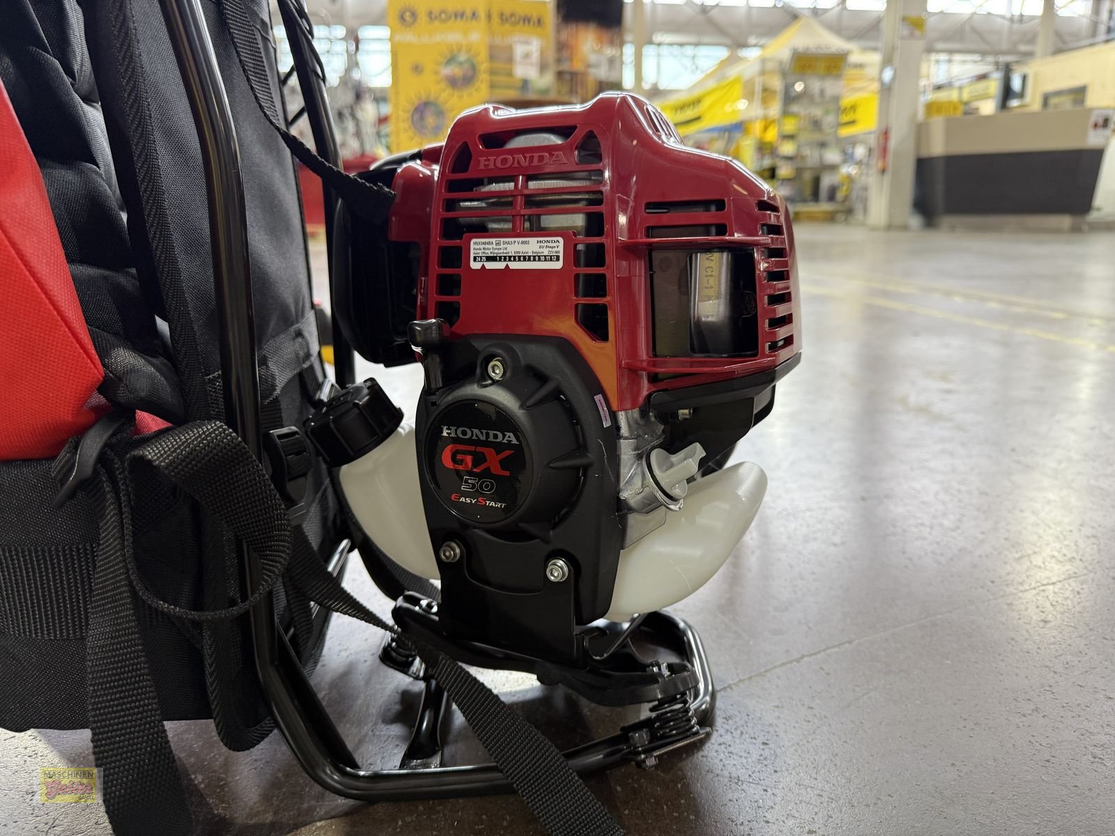 Motorsense des Typs Honda UMR 450 Freischneider mit 50cm³ Honda 4 Takt, Neumaschine in Kötschach (Bild 5)