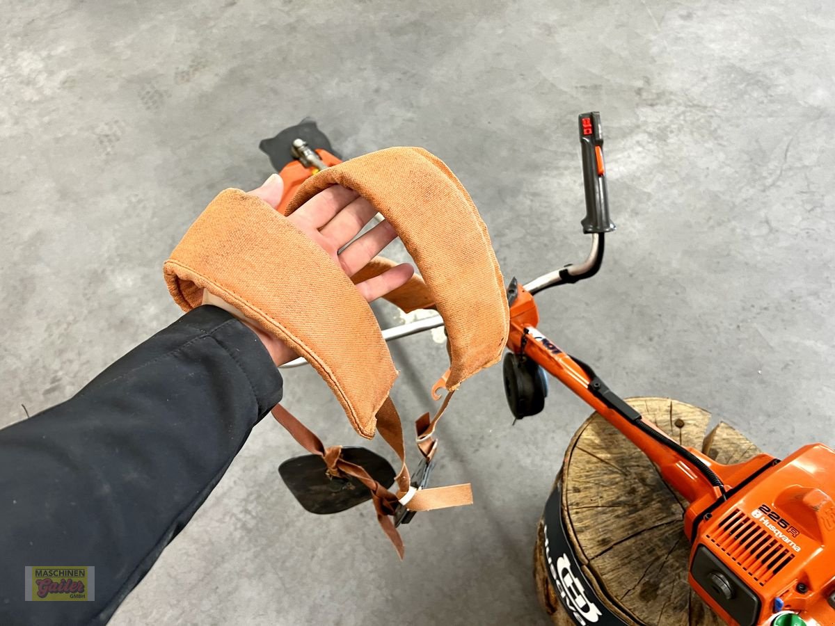 Motorsense des Typs Husqvarna 225R Freischneider mit Zubehör, Gebrauchtmaschine in Kötschach (Bild 11)