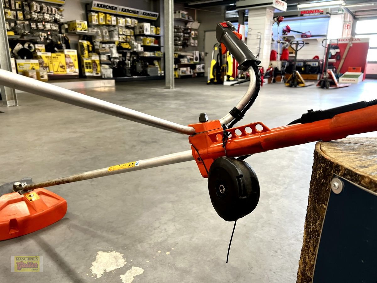 Motorsense des Typs Husqvarna 225R Freischneider mit Zubehör, Gebrauchtmaschine in Kötschach (Bild 5)