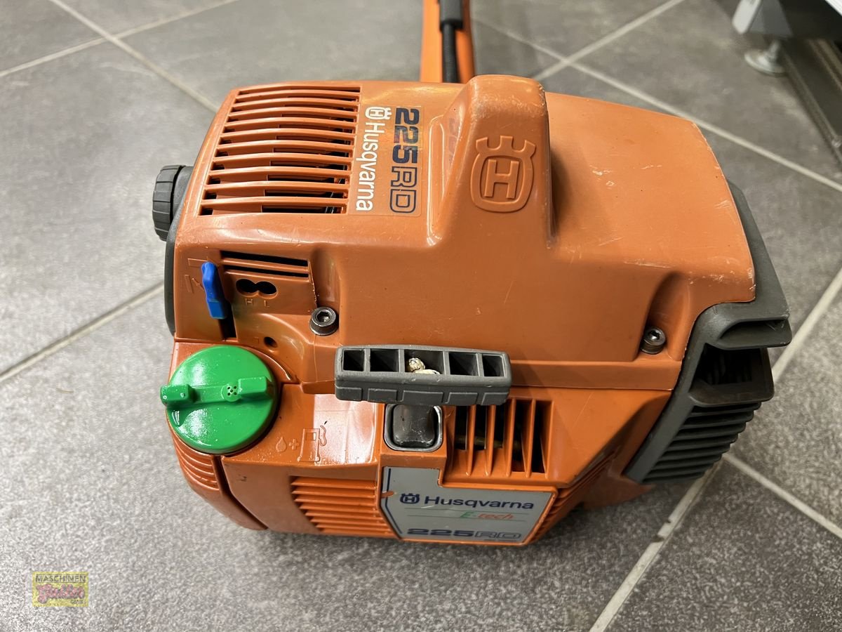 Motorsense des Typs Husqvarna 225RD, Gebrauchtmaschine in Kötschach (Bild 2)