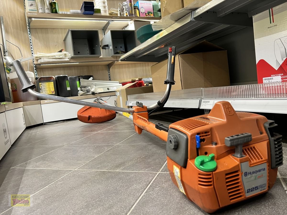 Motorsense des Typs Husqvarna 225RD, Gebrauchtmaschine in Kötschach (Bild 1)
