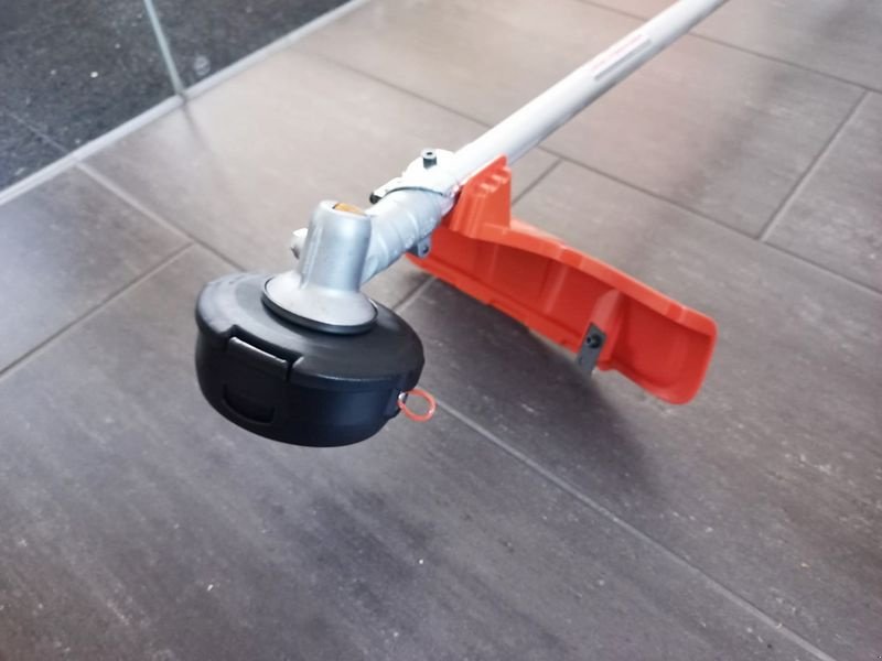 Motorsense του τύπου Husqvarna 325iL Akkutrimmer, Neumaschine σε St. Marienkirchen (Φωτογραφία 9)