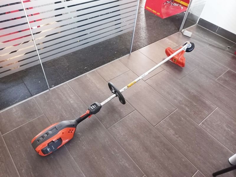Motorsense του τύπου Husqvarna 325iL Akkutrimmer, Neumaschine σε St. Marienkirchen (Φωτογραφία 3)
