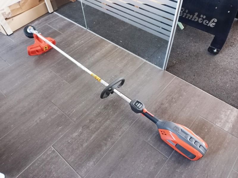 Motorsense του τύπου Husqvarna 325iL Akkutrimmer, Neumaschine σε St. Marienkirchen (Φωτογραφία 4)