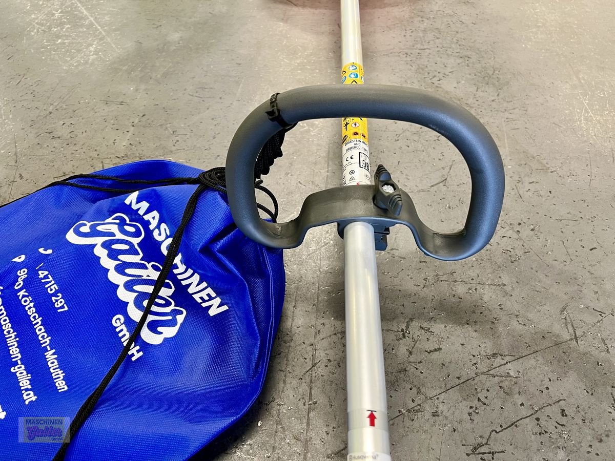 Motorsense des Typs Husqvarna 520 ILX mit 2x BLI20 Akkus und QC250 Ladegerät, Neumaschine in Kötschach (Bild 9)