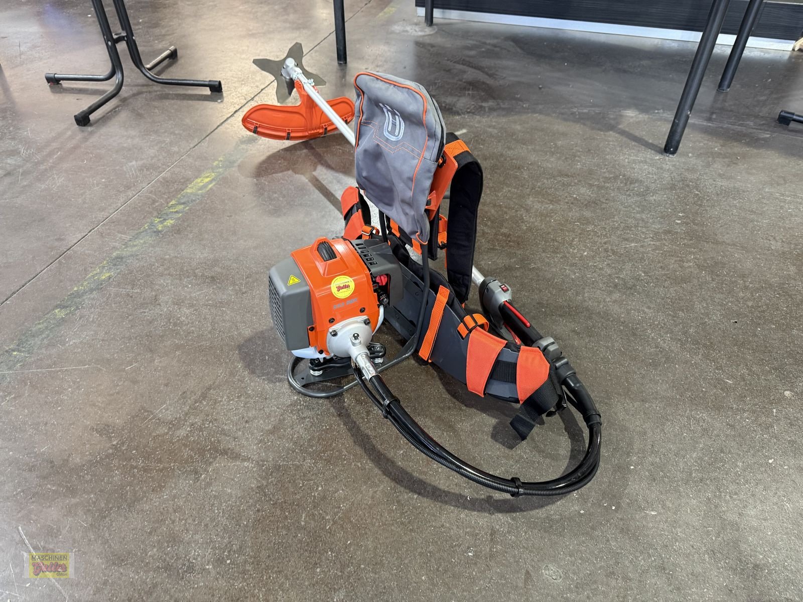 Motorsense des Typs Husqvarna 553RBX Profi-Motorsense Freischneider mit 50cm³, Neumaschine in Kötschach (Bild 9)