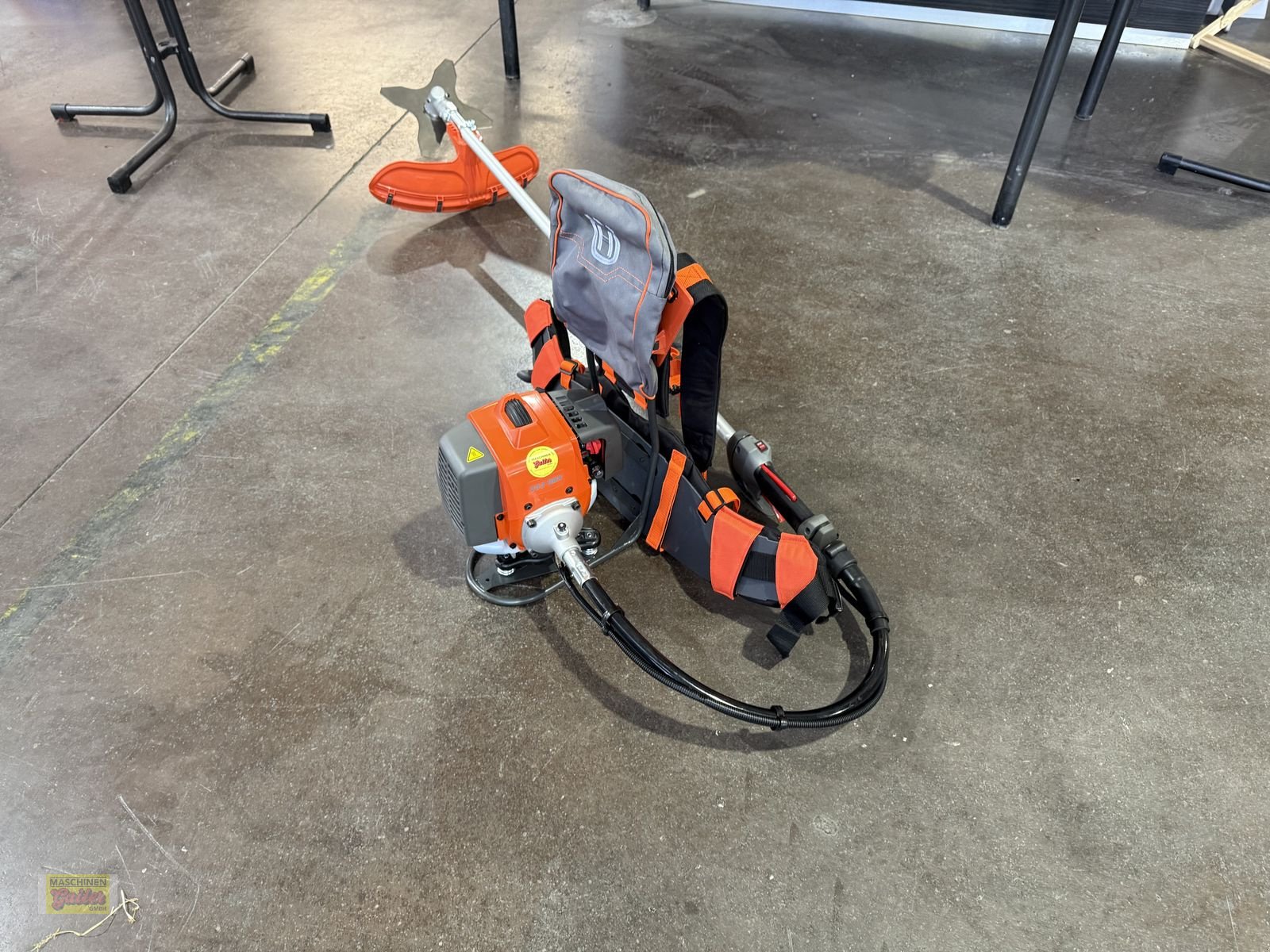 Motorsense des Typs Husqvarna 553RBX Profi-Motorsense Freischneider mit 50cm³, Neumaschine in Kötschach (Bild 4)