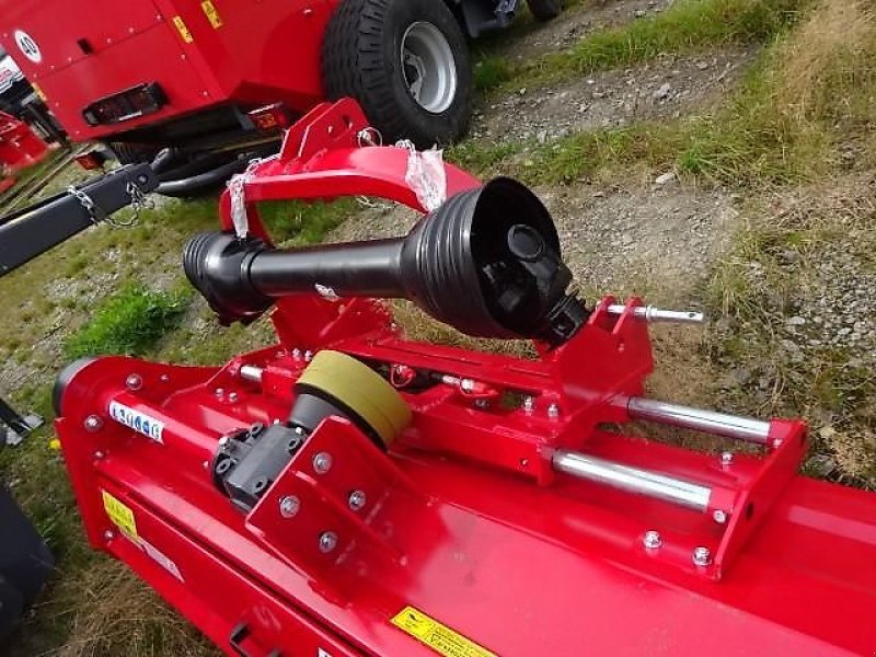 Mulcher des Typs Agro M MHV 175 / in verschiedenen Größen, Neumaschine in Neureichenau (Bild 11)