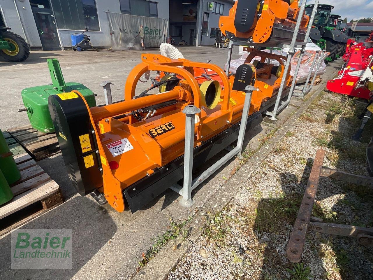 Mulcher του τύπου Berti EKR/S 220, Neumaschine σε OBERNDORF-HOCHMOESSINGEN (Φωτογραφία 1)