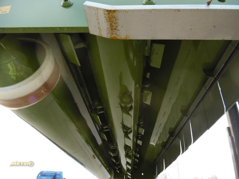 Mulcher des Typs Celli Taurus 280, Neumaschine in Andervenne (Bild 16)