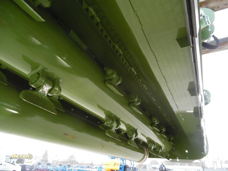 Mulcher des Typs Celli Taurus 280, Neumaschine in Andervenne (Bild 19)