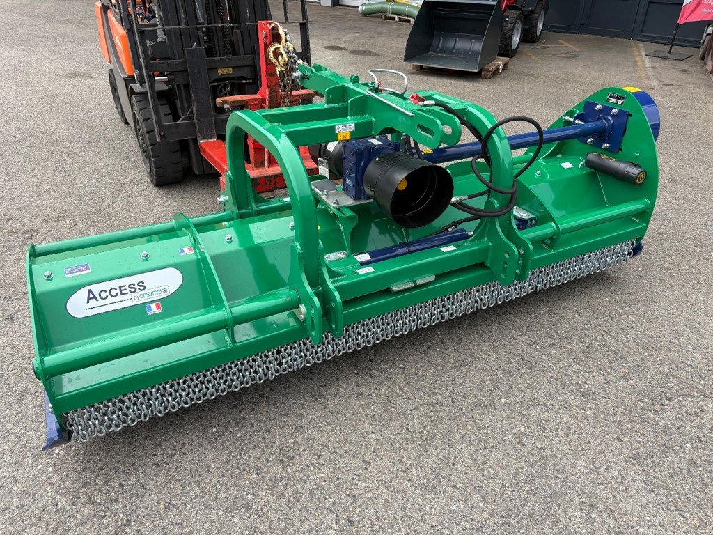 Mulcher des Typs Desvoys Neptune 280, Neumaschine in Courtedoux (Bild 2)