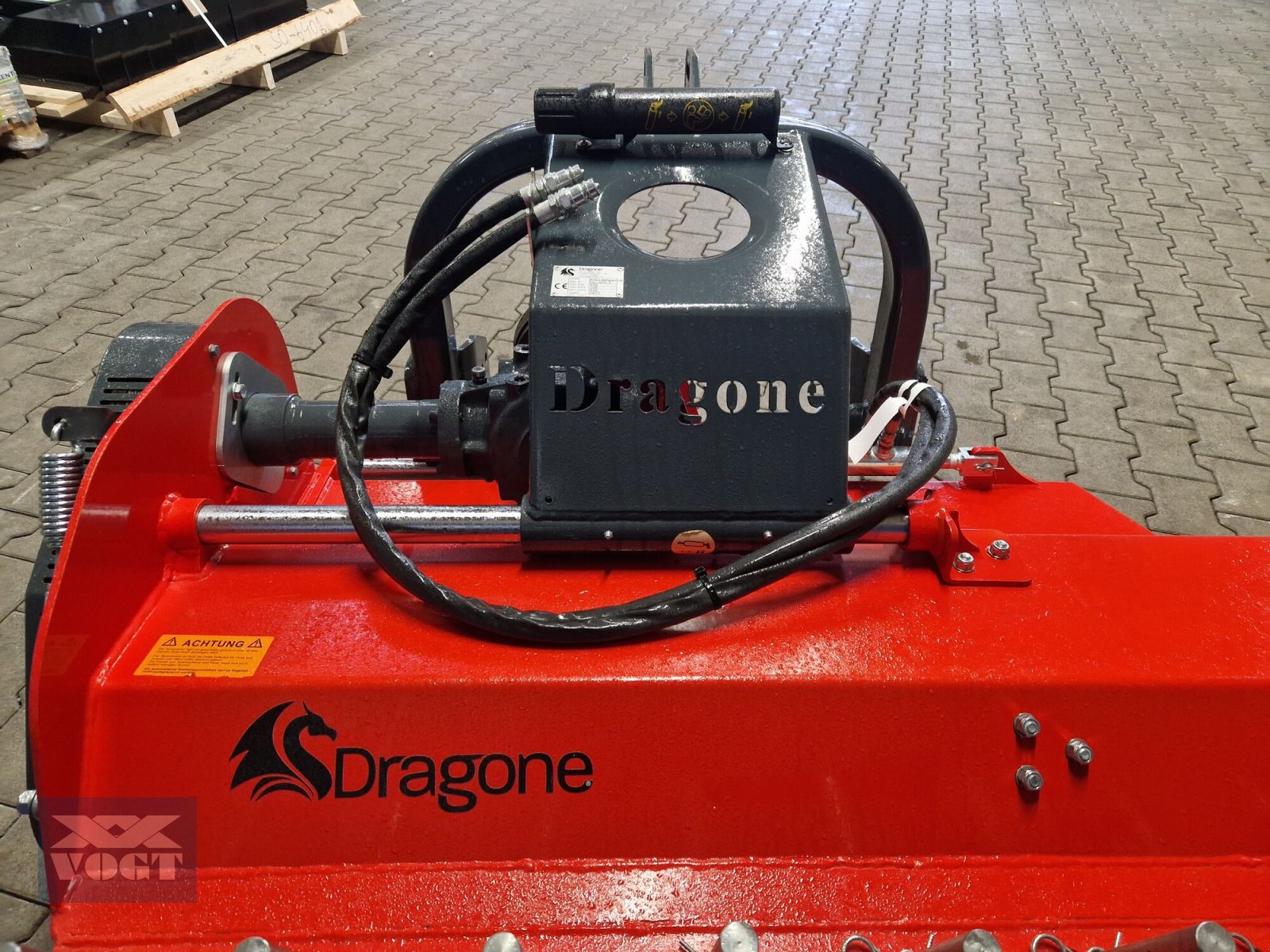 Mulcher del tipo DRAGONE MTE 140 SPECIAL Schlegelmulcher für Obst-und Weinbau-Lagergerät, Neumaschine en Schmallenberg (Imagen 11)