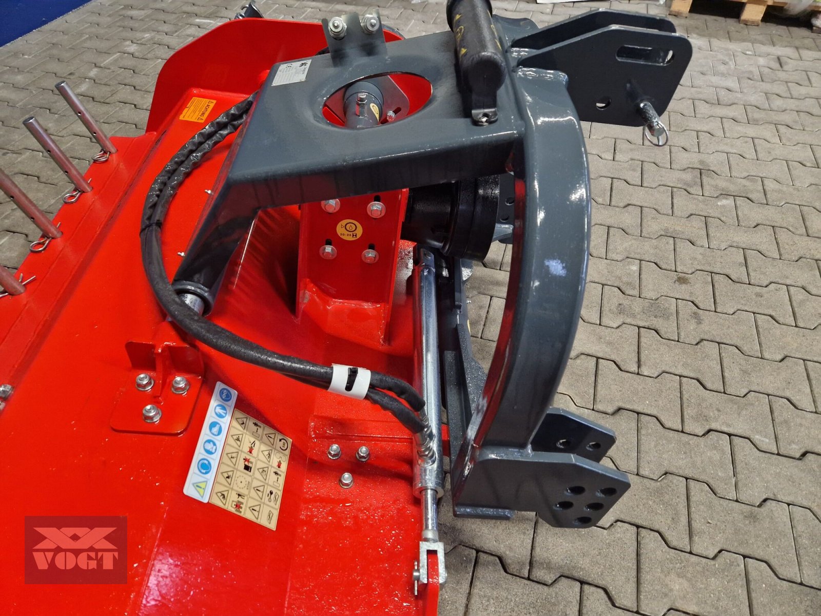 Mulcher del tipo DRAGONE MTE 140 SPECIAL Schlegelmulcher für Obst-und Weinbau-Lagergerät, Neumaschine en Schmallenberg (Imagen 13)