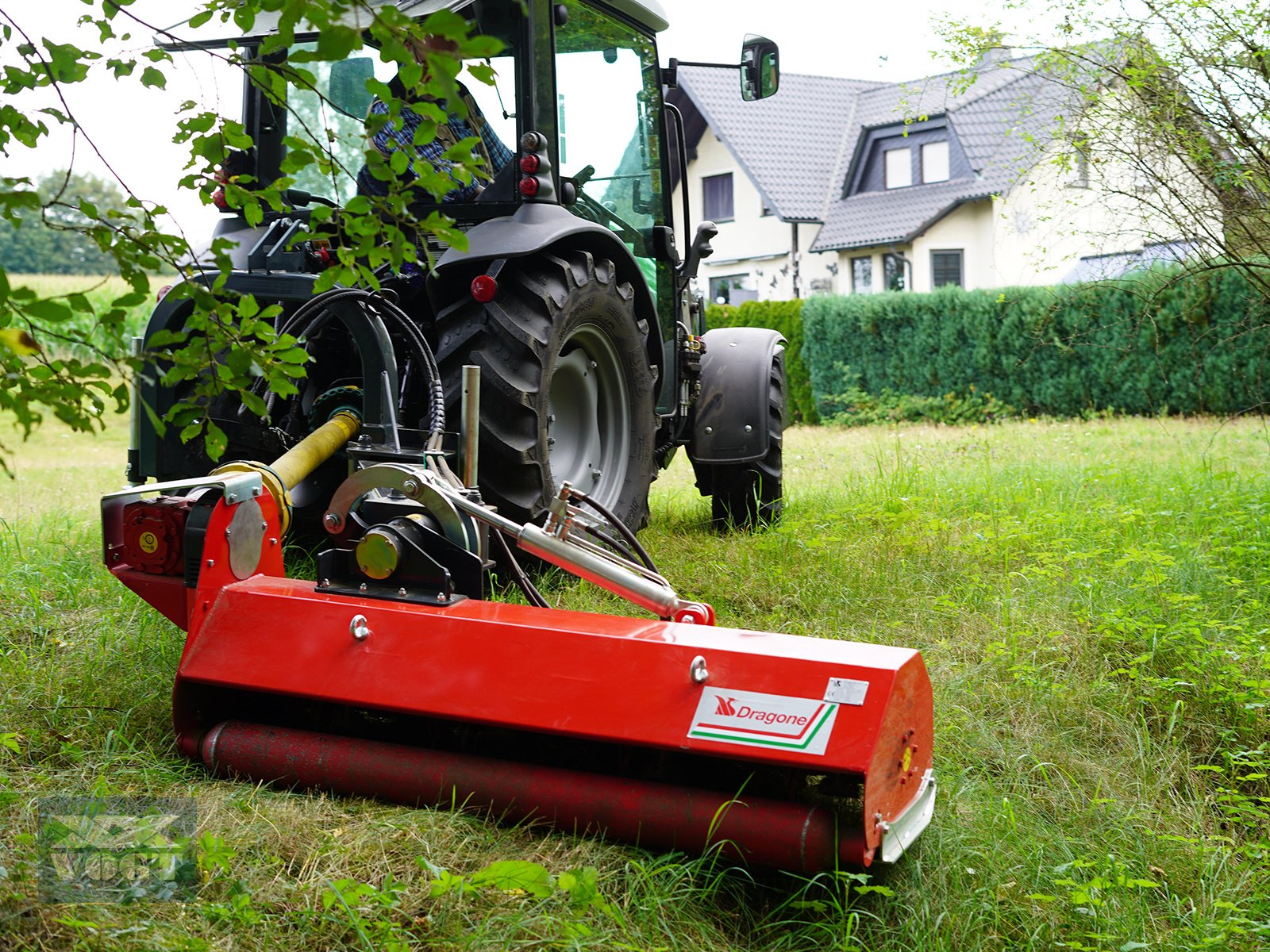 Mulcher van het type DRAGONE ROAD L 130 Seitenmulcher /Böschungsmulcher für Traktor, Gebrauchtmaschine in Schmallenberg (Foto 13)