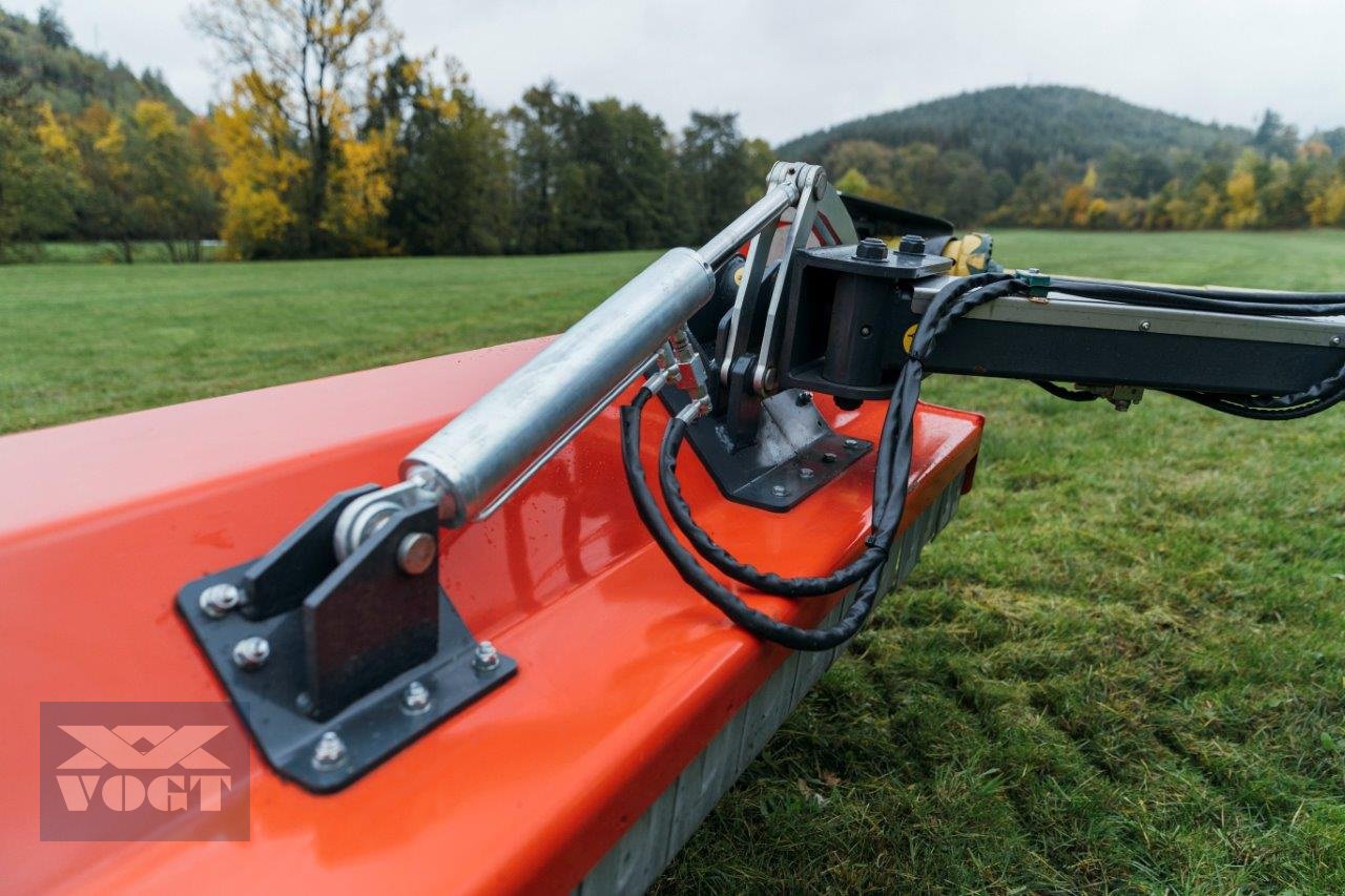 Mulcher des Typs DRAGONE ROAD V 200 Seitenmulcher /Böschungsmulcher-Aktionsangebot-, Neumaschine in Schmallenberg (Bild 2)