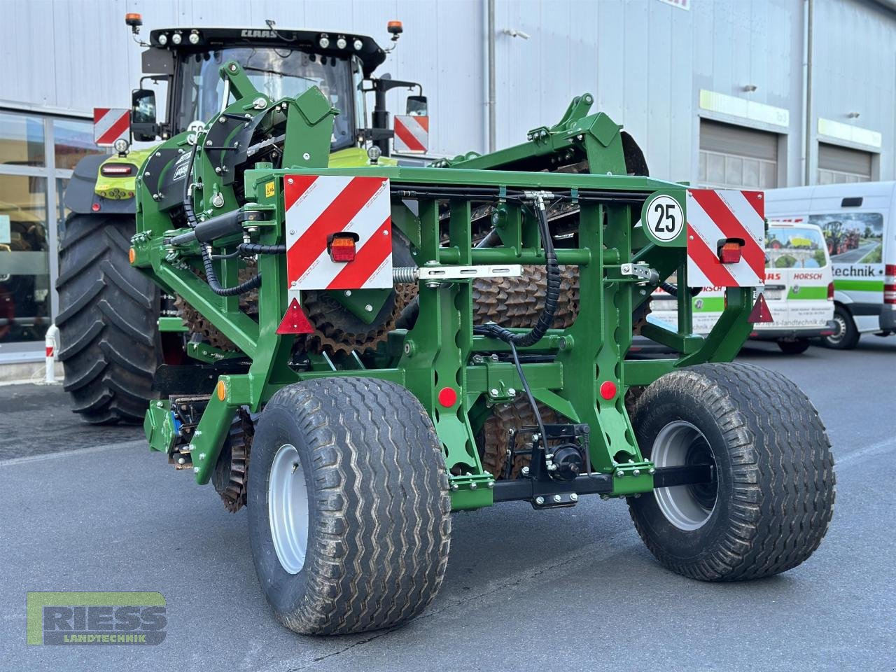 Mulcher of the type Düvelsdorf TERRA ROLLER Expert Messerwalze 6,30 m, Vorführmaschine in Homberg/Ohm - Maulbach (Picture 17)