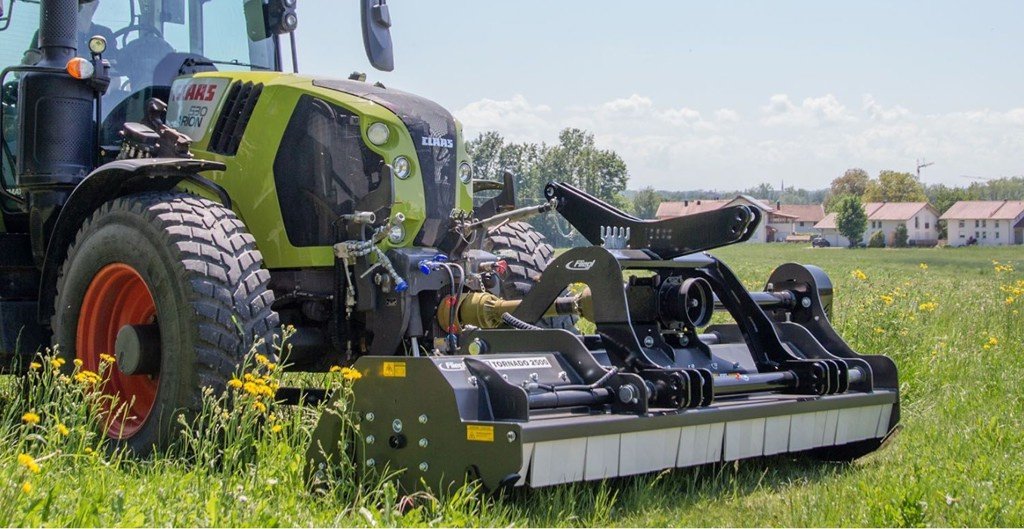 Mulcher of the type Fliegl SM TORNADO 2750, Neumaschine in Domdidier (Picture 1)