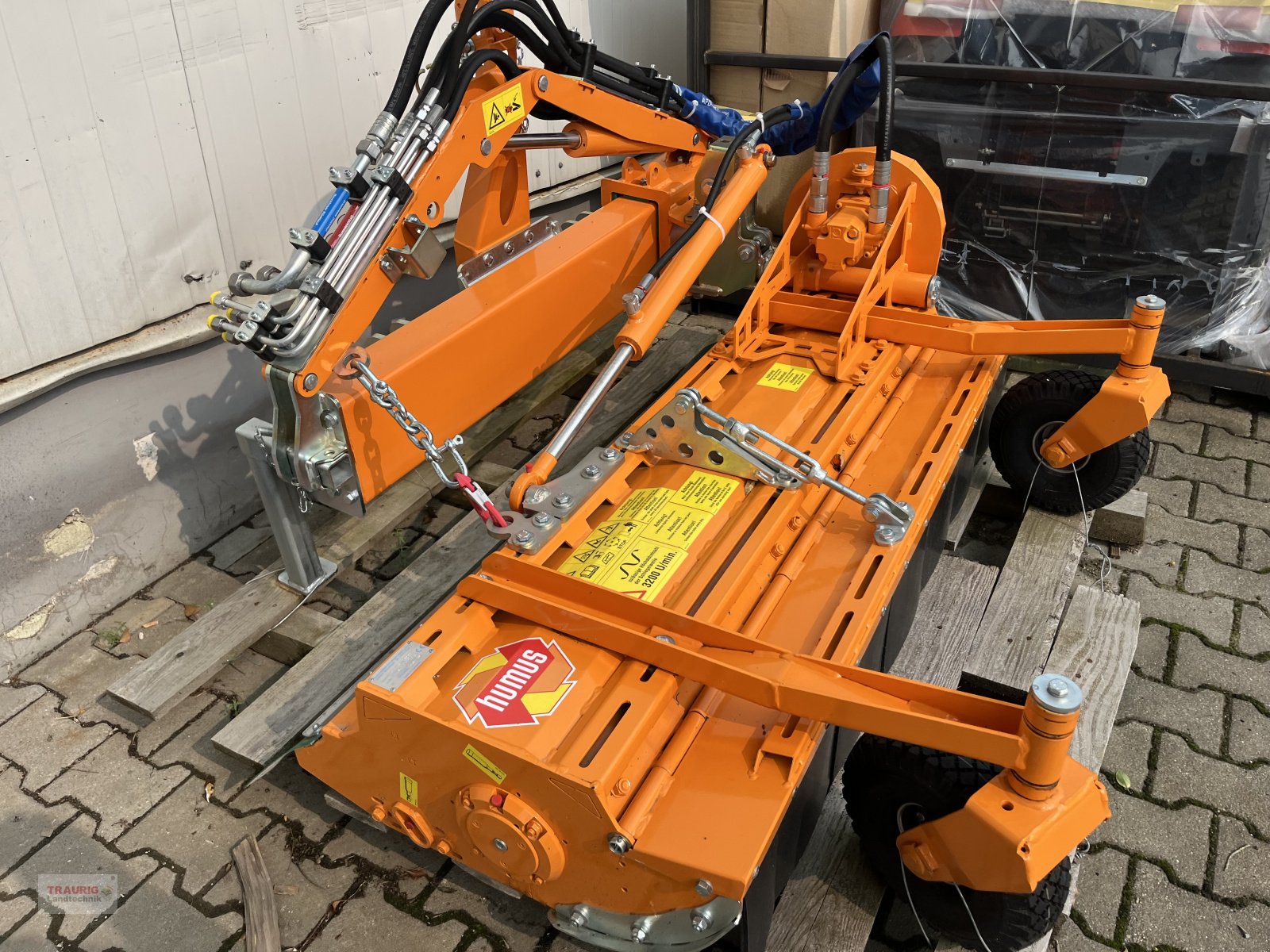 Mulcher des Typs Humus GLS145, Neumaschine in Mainburg/Wambach (Bild 1)