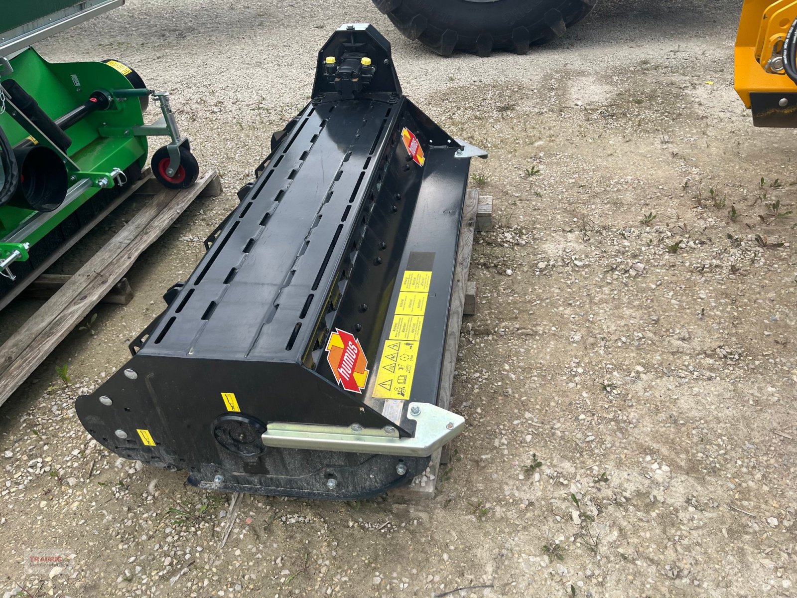 Mulcher du type Humus WM 145, Neumaschine en Mainburg/Wambach (Photo 1)