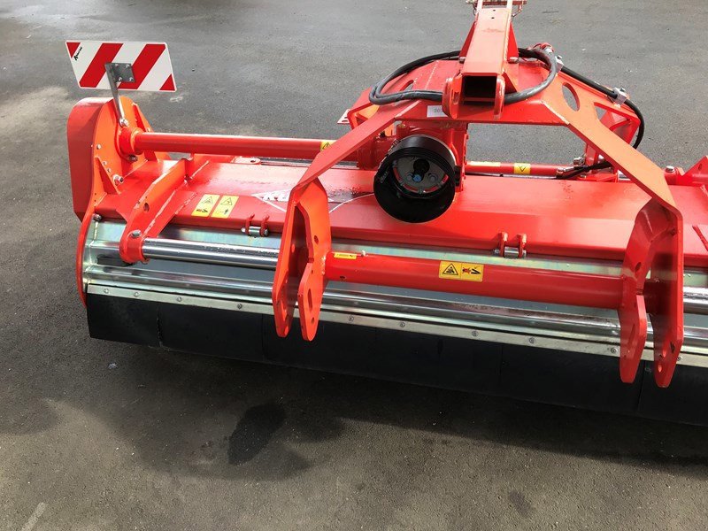 Mulcher of the type Kuhn BPR 280, Neumaschine in Henau (Picture 3)