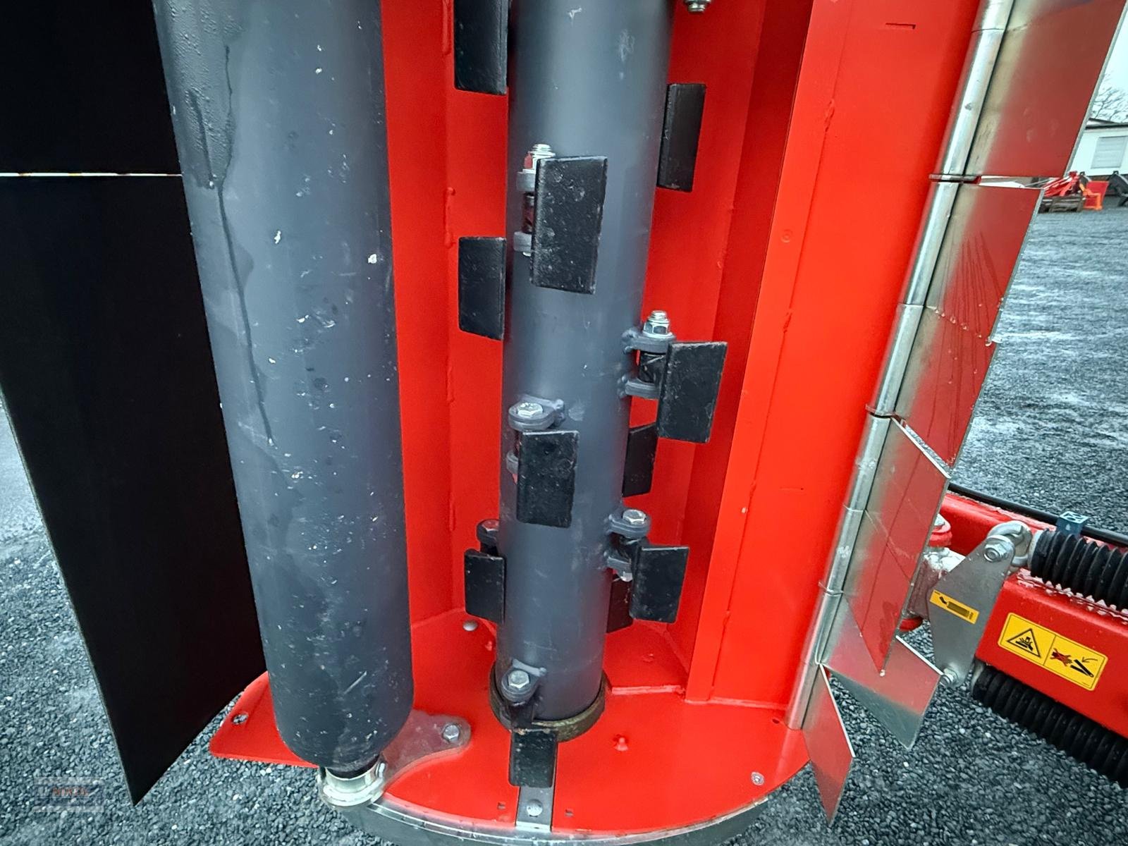 Mulcher of the type Kuhn TBES 242 & 262 - Sonderpreis, Neumaschine in Lichtenfels (Picture 2)