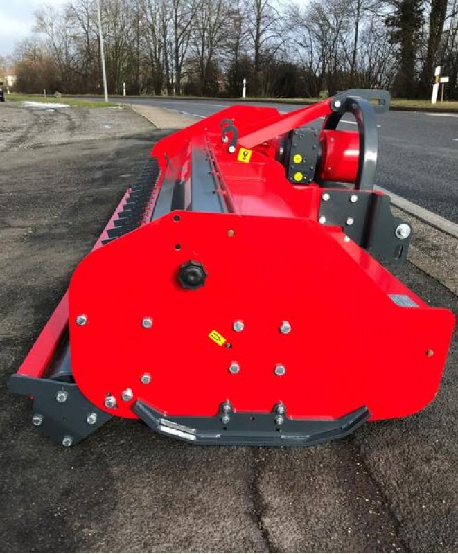 Mulcher des Typs Minos Agri Mulcher T-DSP 2600 **NEU**, Neumaschine in Münstermaifeld (Bild 12)