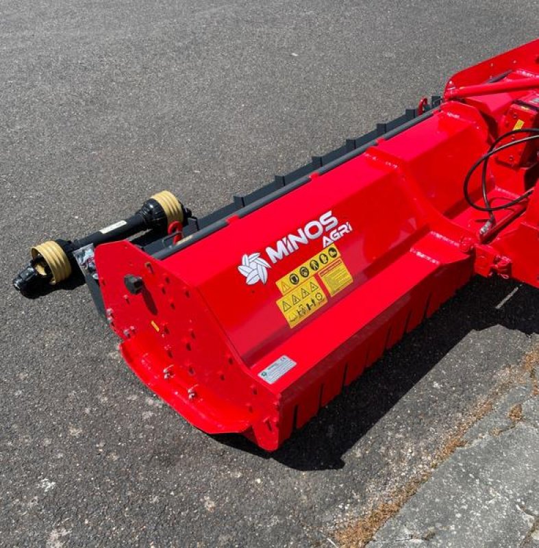 Mulcher des Typs Minos Agri Mulcher T-DSPH 2400 **NEU**, Neumaschine in Münstermaifeld (Bild 10)