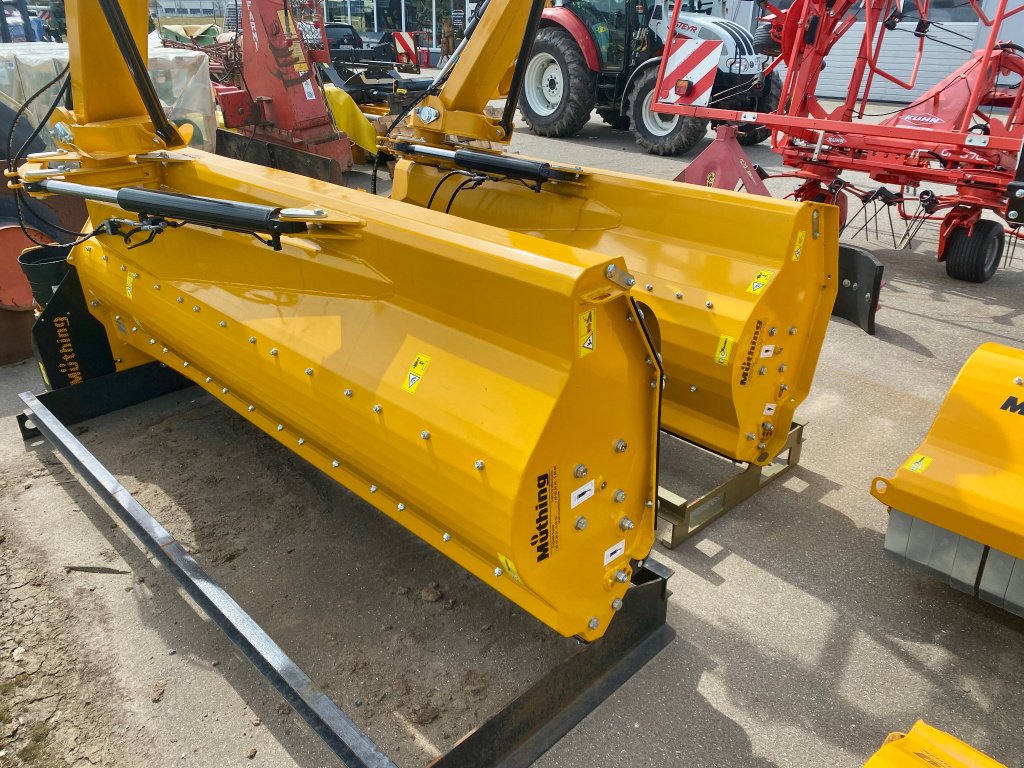 Mulcher des Typs Müthing MU-H/S 200, Neumaschine in Nittenau (Bild 3)